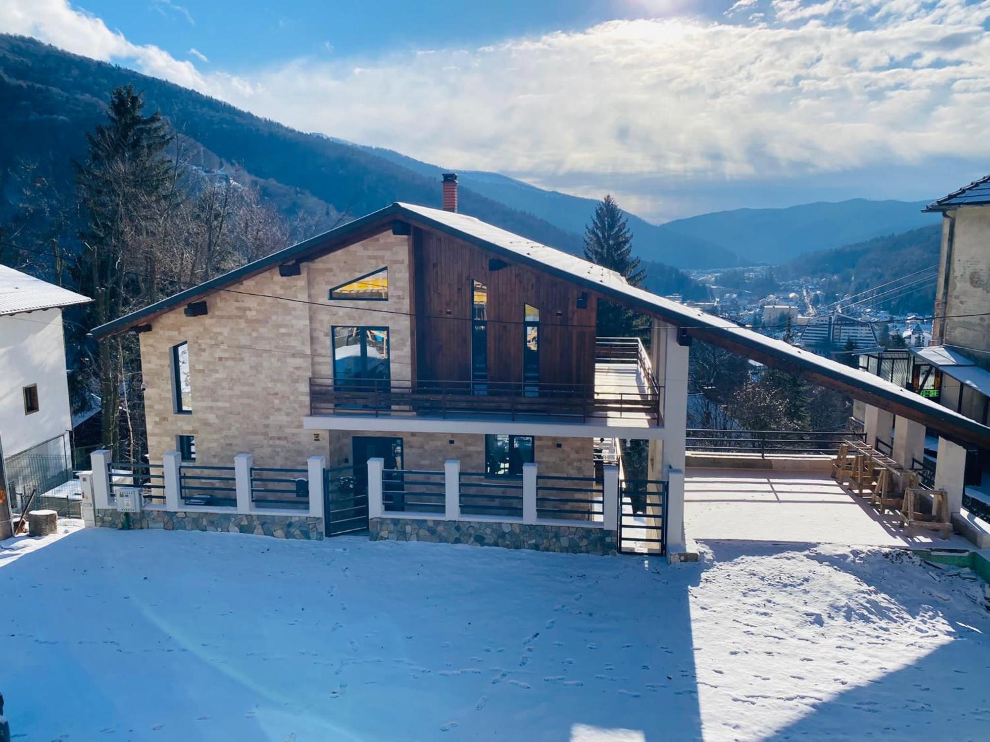 Stone House Sinaia Villa Bagian luar foto